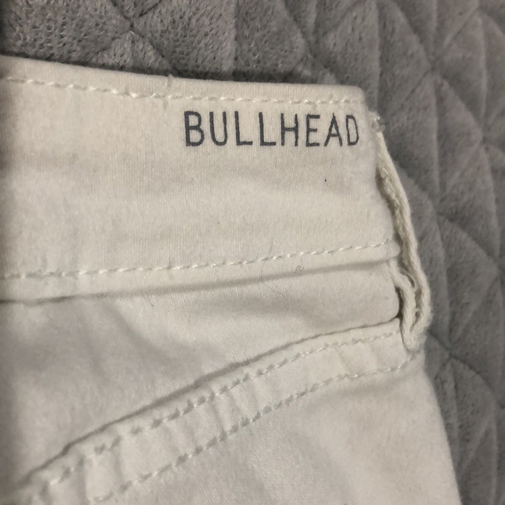 Bullhead Petite Jeans - Picture 5 of 9